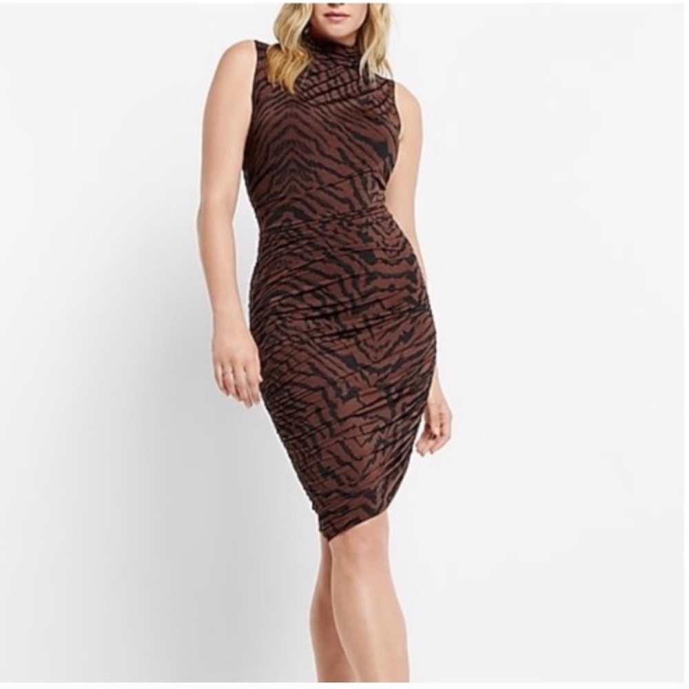 Express body contour dress animal print : size XS